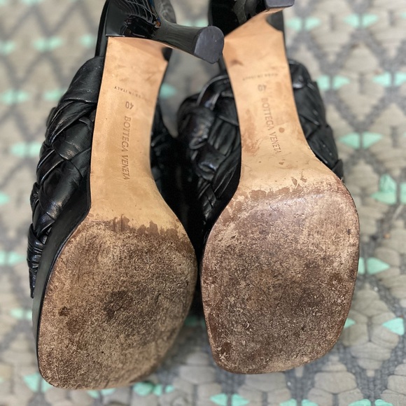 Elegant Black Women's Heeled Mules Bottega Veneta - Picture 7 of 8